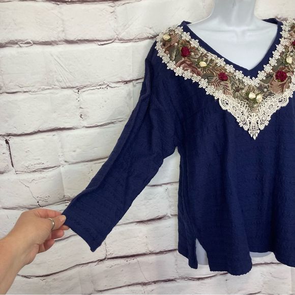 Vintage Basil Top SZ PL Ribbon Rosettes Lace Neckline Embellishment 100% Cotton - Picture 4 of 10